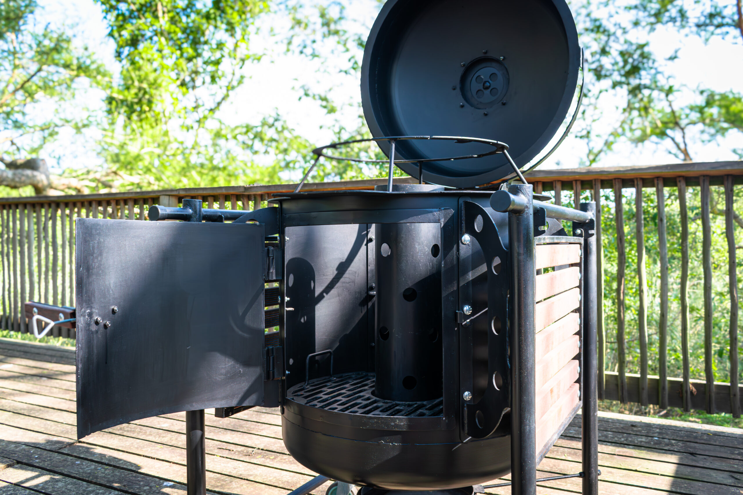 Samsons 670x400 Braai & Smoker - Image 22