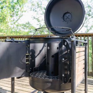Samsons 670x400 Braai & Smoker