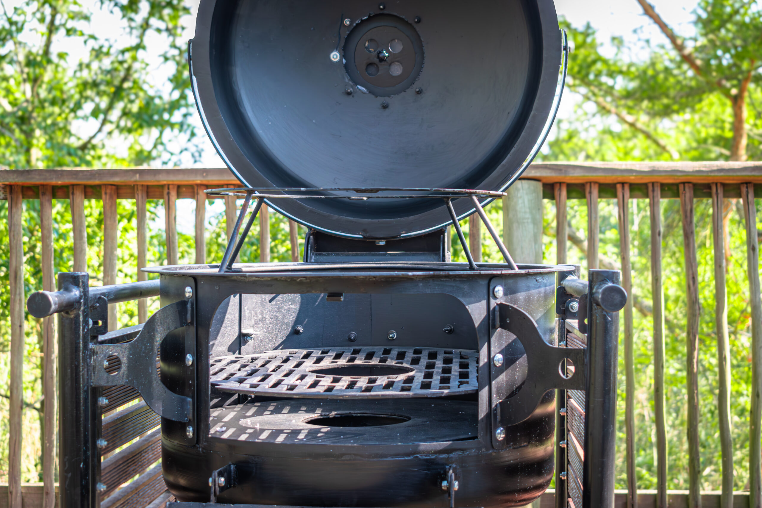 Samsons 570x285 Braai & Smoker - Image 3